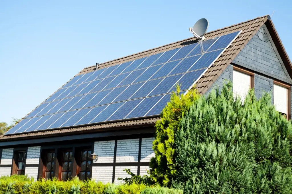 Benefits of Solar Power for Canadian Homes in 2025: A Simple Guide to Savings and Setup